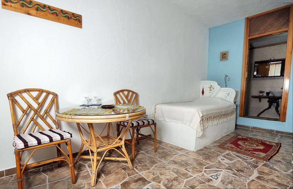 Mavi Keci Hotel Mordogan Bagian luar foto
